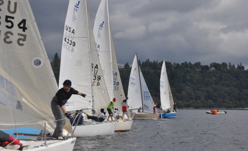 J/24 Start in PSSC Small Boat Regatta